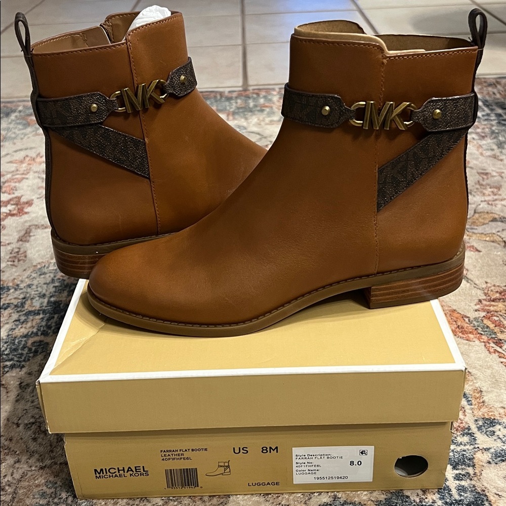 Michael Kors Farrah flat bootie
Leather 
New in box
Color: Luggage
Size 8